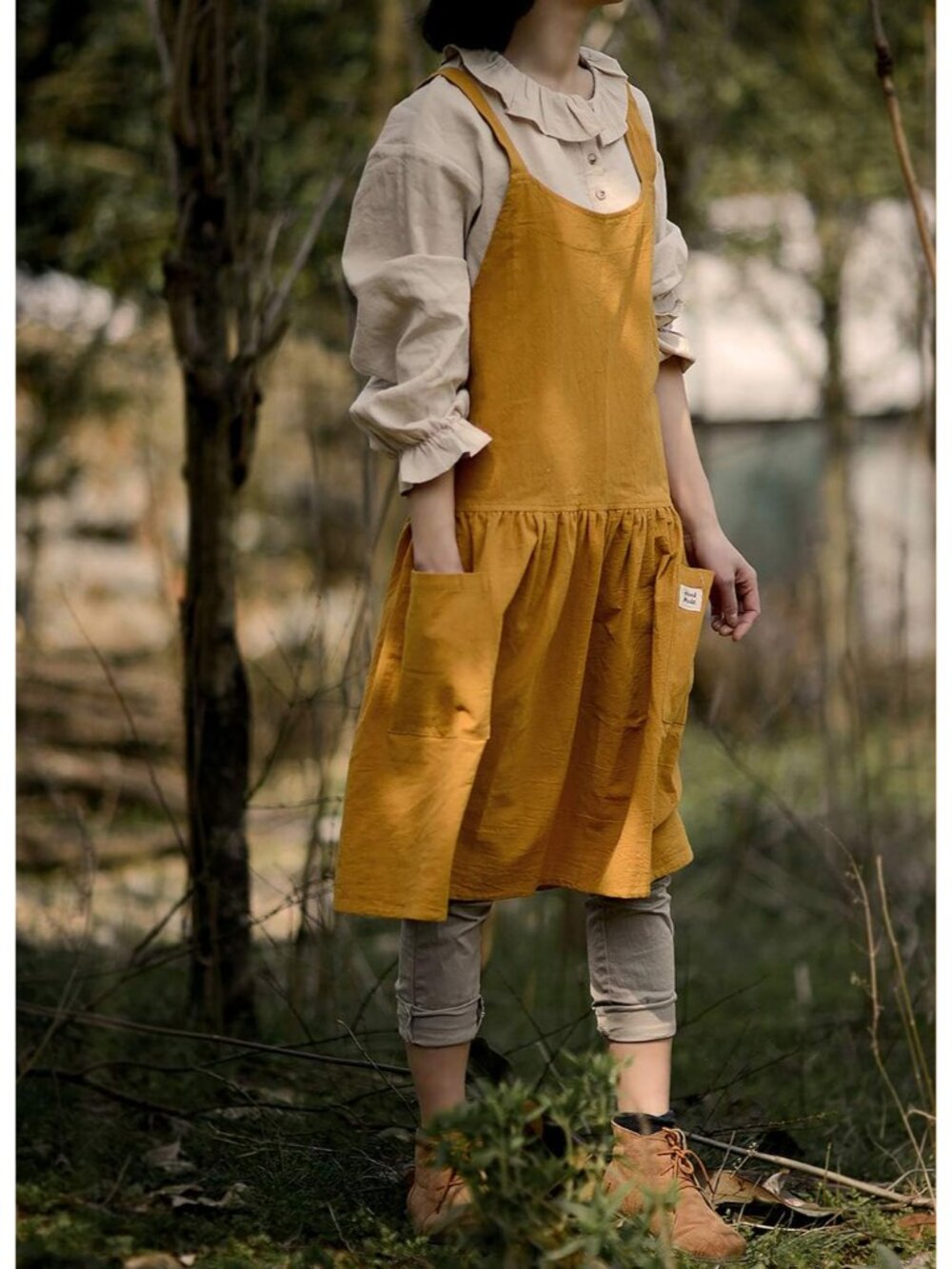 Cotton Linen Cross Back Apron for Women with Pockets for Painting Gardening Yell - Picture 5 of 5
